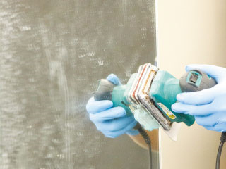 鏡ウロコ除去／浴室